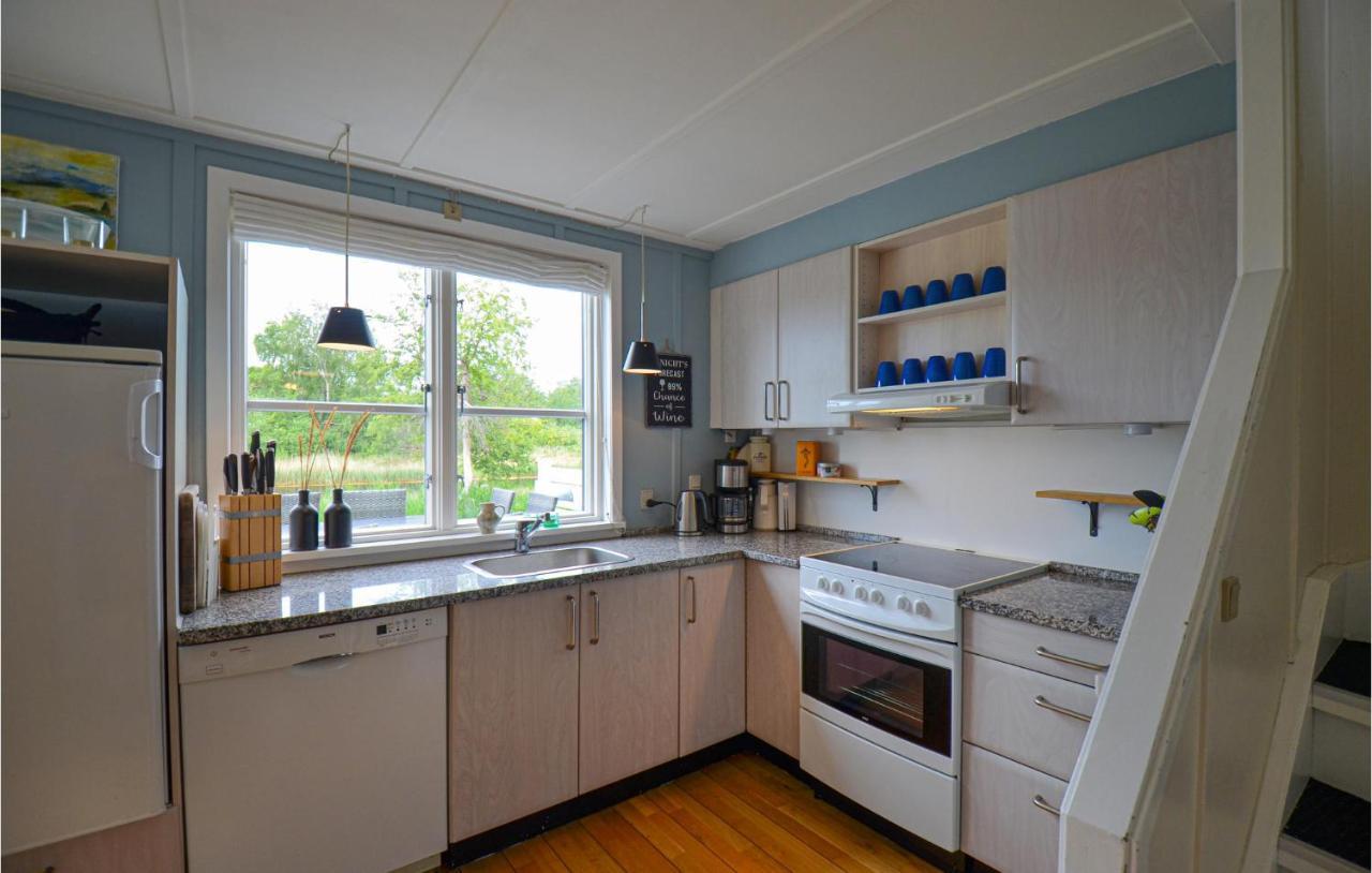 3 Bedroom Amazing Home In Ebeltoft Esterno foto