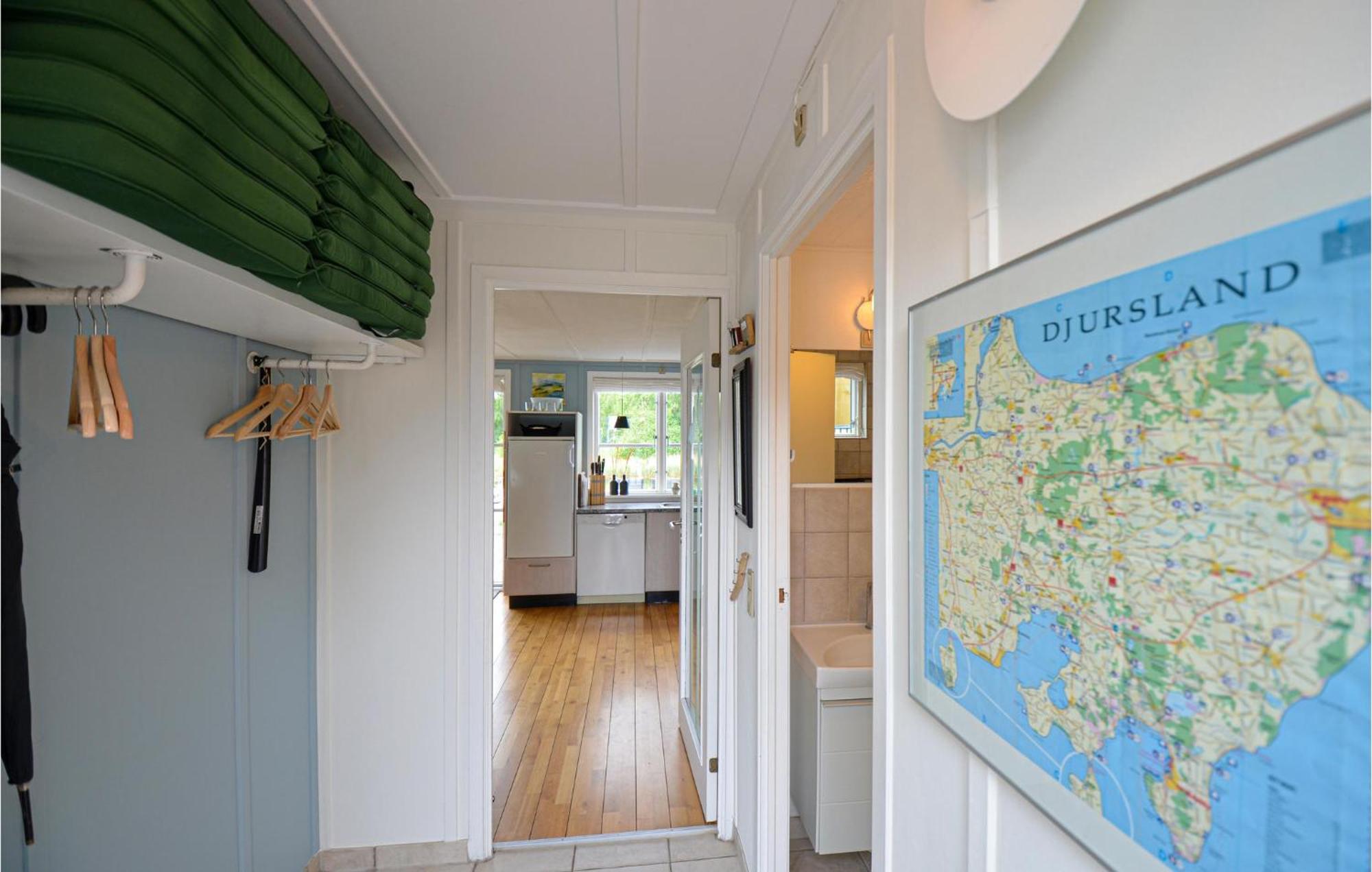 3 Bedroom Amazing Home In Ebeltoft Esterno foto