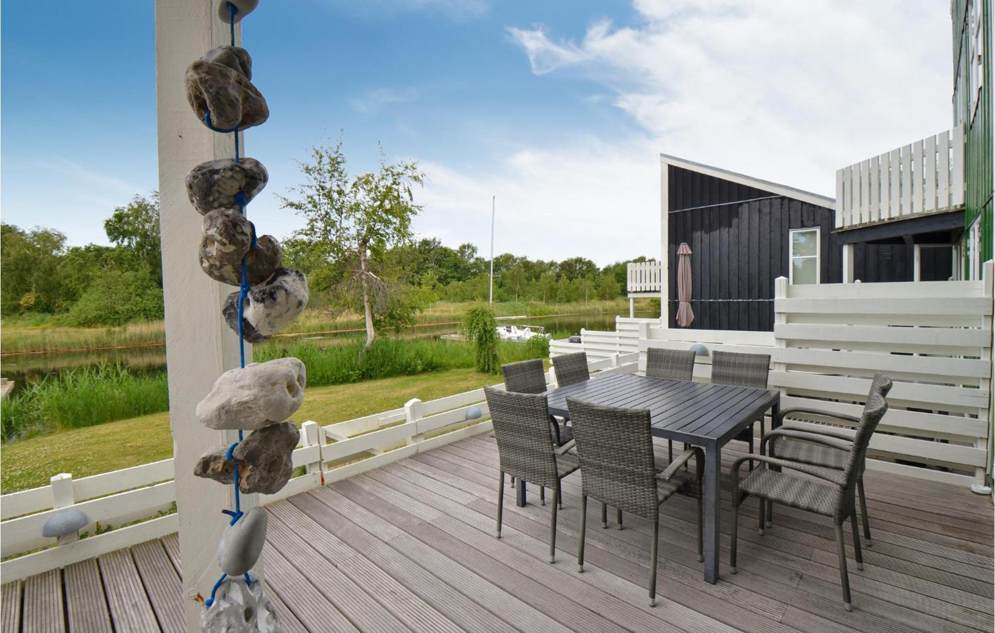 3 Bedroom Amazing Home In Ebeltoft Esterno foto